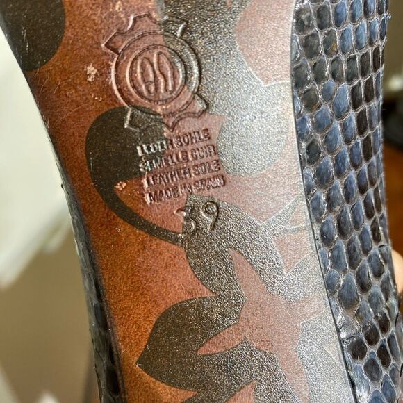 Rebeca Sanver Leather Pumps Made in Spain - Picture 5 of 8